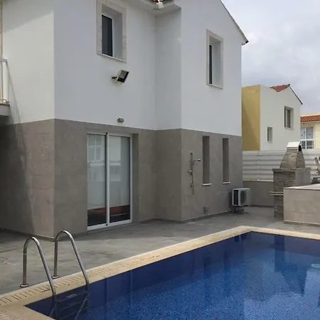 Amanda 普罗塔拉斯